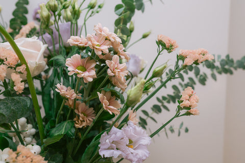 VERSE BLOEMEN - Veldboeket pastel met seizoensbloemen