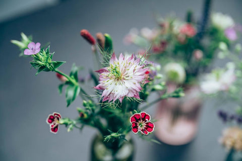 VERSE BLOEMEN - TROUW - Tafeldecoraties