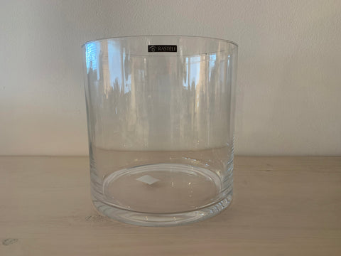 STAANDER - zwart metalen staander met glazen vaas