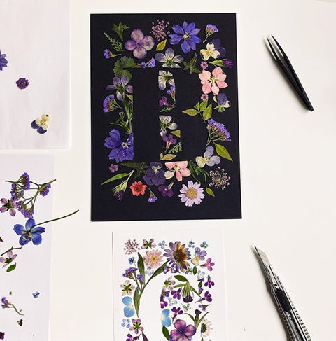KAARTEN - Letterkaarten - de geperste bloemen collectie