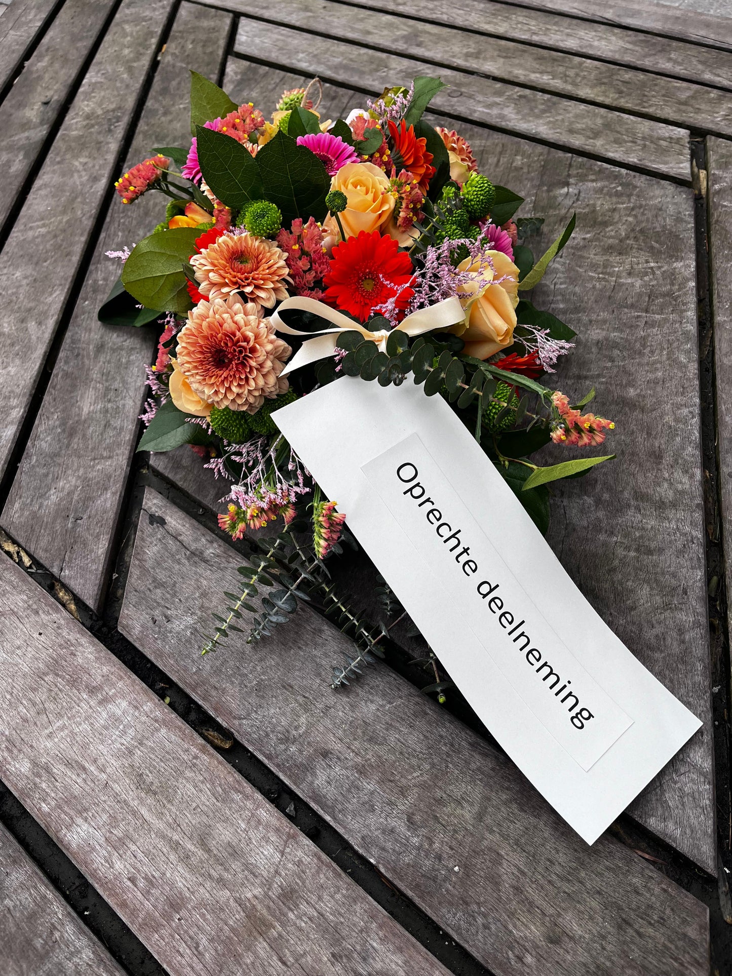 VERSE BLOEMEN - ROUW - Sympathie boeket wit