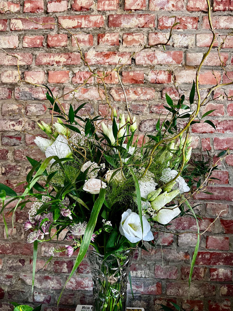 VERSE BLOEMEN - Veldboeket wit met groene accenten