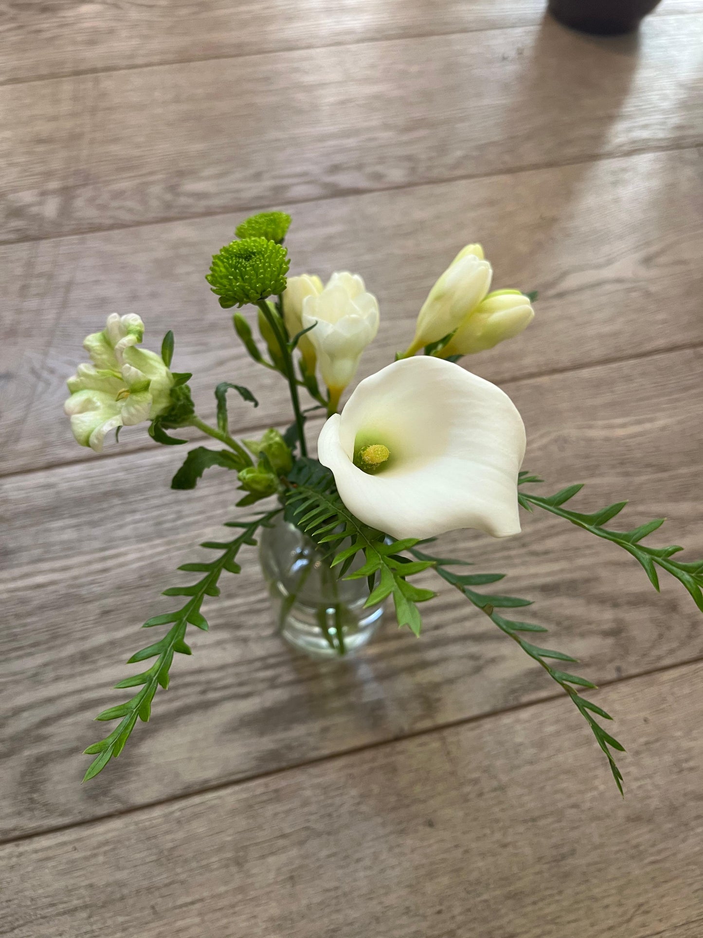 VERSE BLOEMEN - TROUW - Tafeldecoraties
